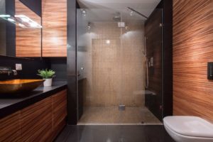 bathroom-remodel-walk-in-shower-no-threshold-houston-texas